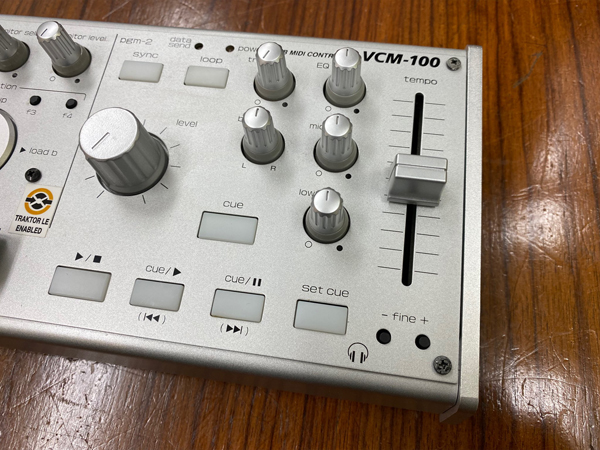 vestax VCM-100 動作確認済み　DJコントローラー VESTAX VCM-100 w/ Apple Store Exclusive DJ Controller | eBay