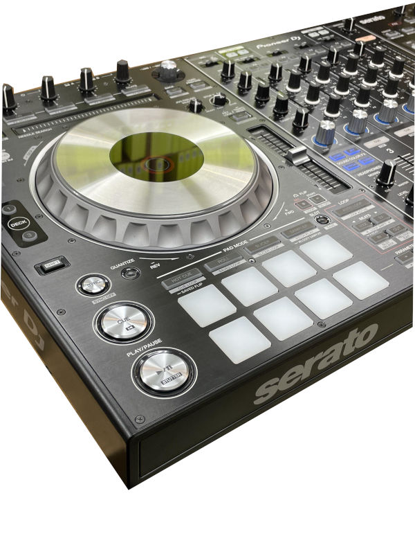 中古美品のDDJ-SZ2（機材カバー＆ケース付き）をご紹介します。