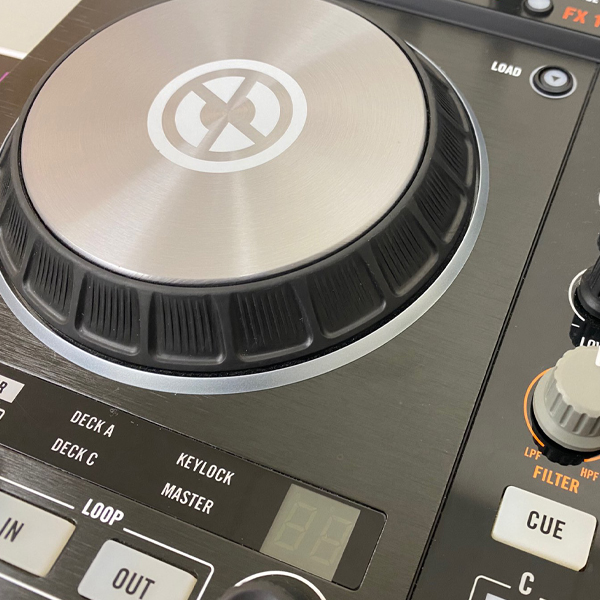 ☆大幅値下げSALE！／中古品】NATIVE INSTRUMENTS/PCDJコントローラー