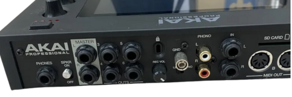 AKAI Professional MPC LIVE II