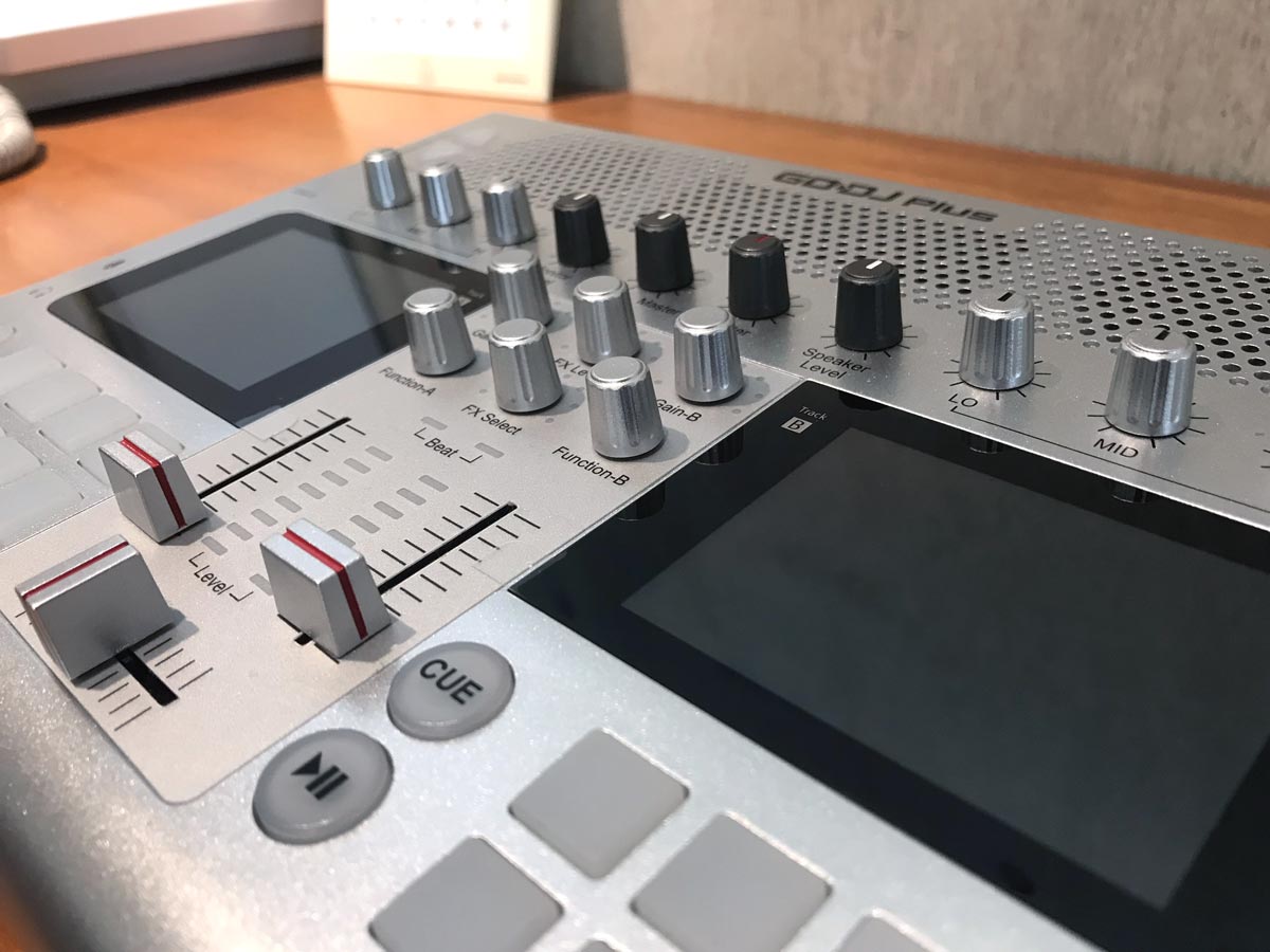 GO DJ Plus - Go DJ - Touch of Modern