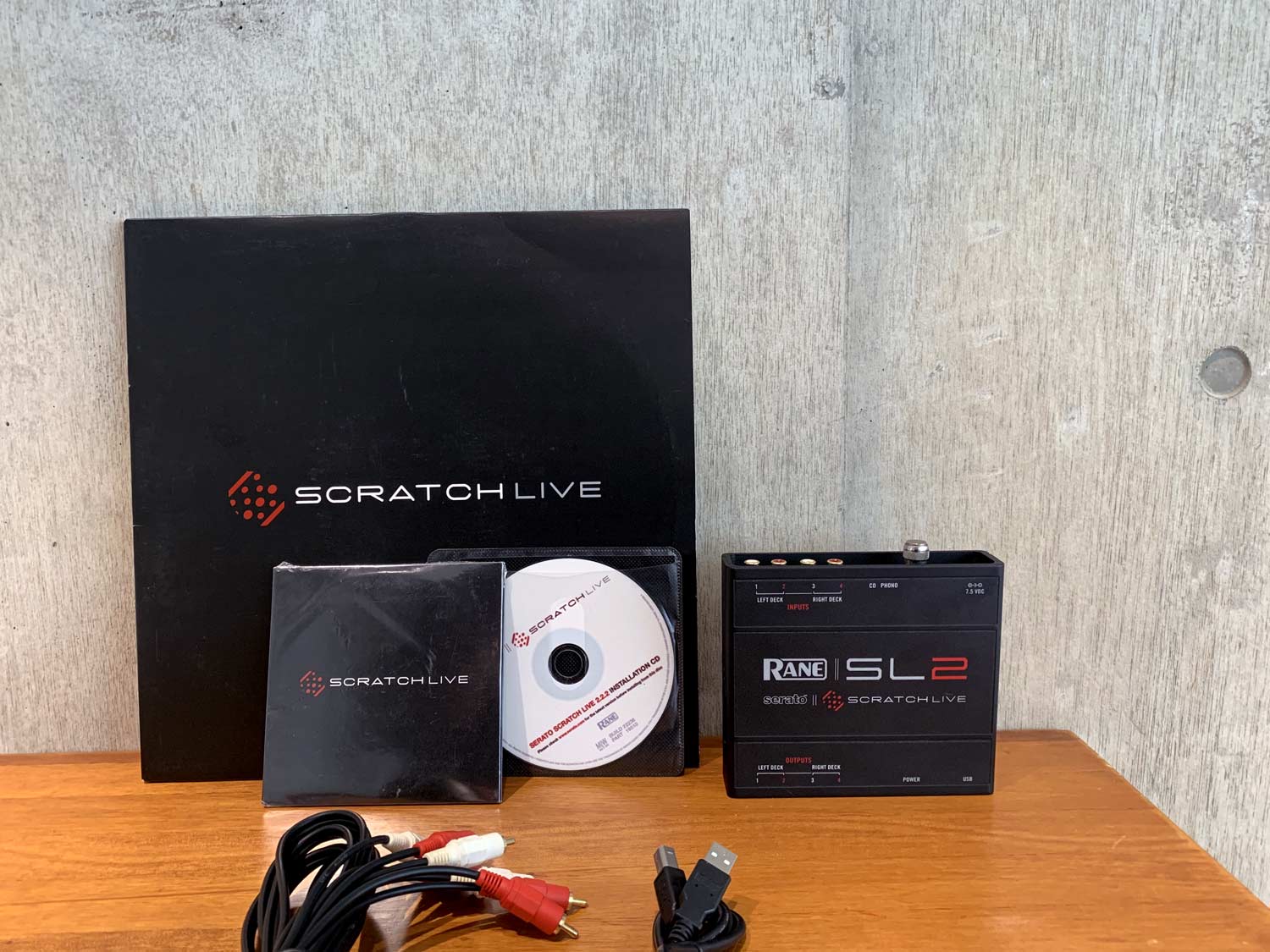 中古品のRANE、インターフェイス、Scratch Live 2(SL2)のご紹介です。