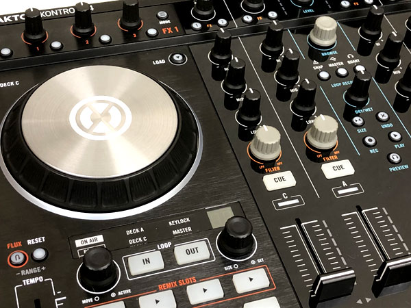 中古品】NATIVE INSTRUMENTS/PCDJコントローラー/TRAKTOR KONTROL S4