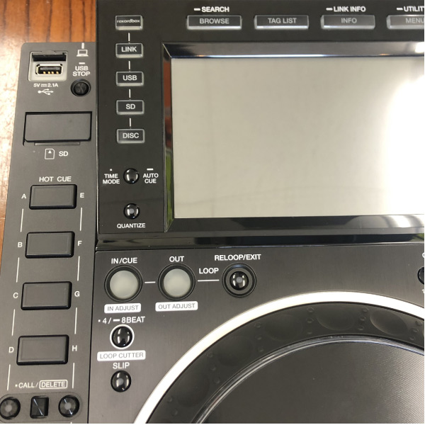 CDJ-2000NXS2