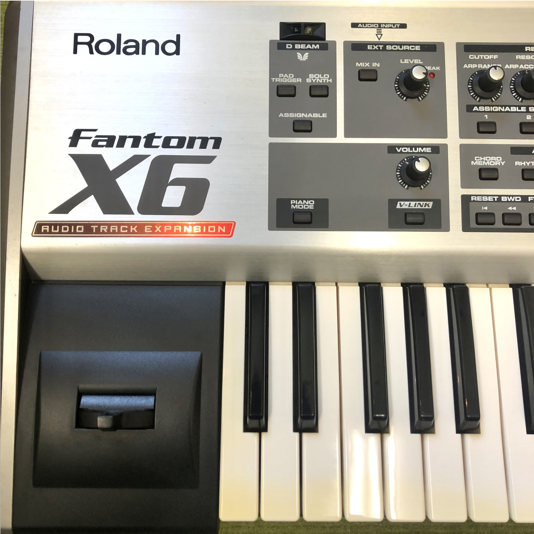 中古品】Roland /シンセイサイザー/Fantom-X6 ※キーボードスタンド付属 