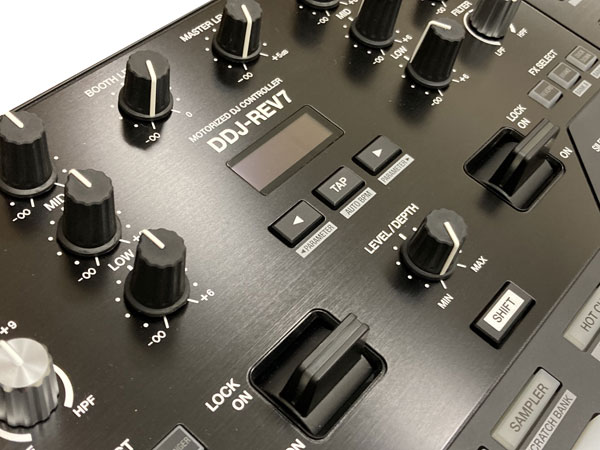 DDJ-REV7】Pioneer DJ渾身のプラッターが回るSerato DJ Pro無償