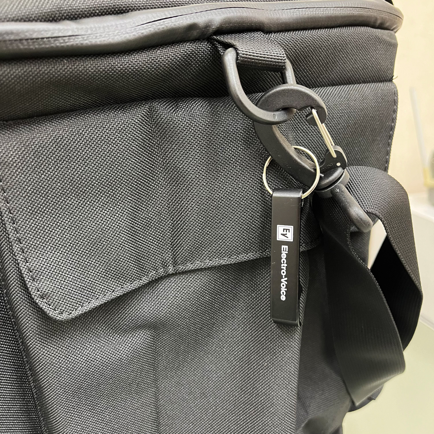 EVERSE8 中古