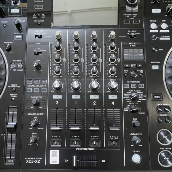 XDJ-XZ