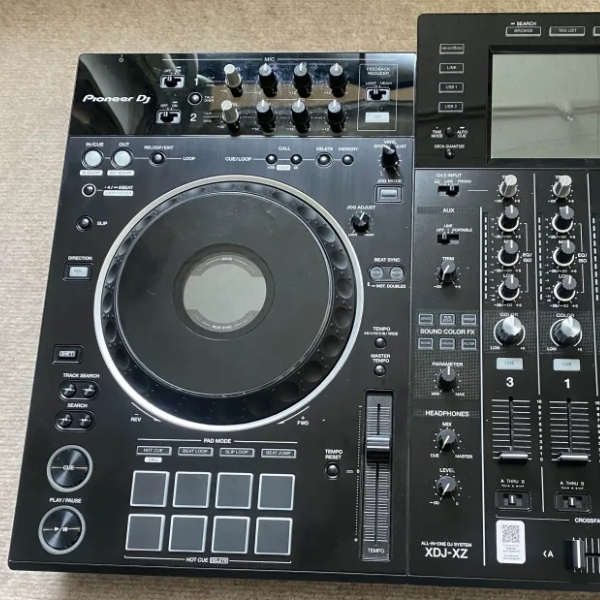 XDJ-XZ