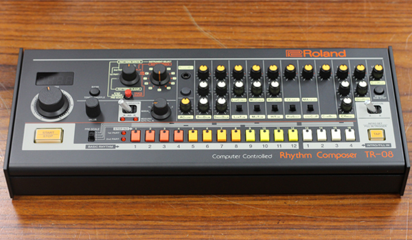 Roland Boutique】伝説の名機TR-808が復刻！「TR-08」